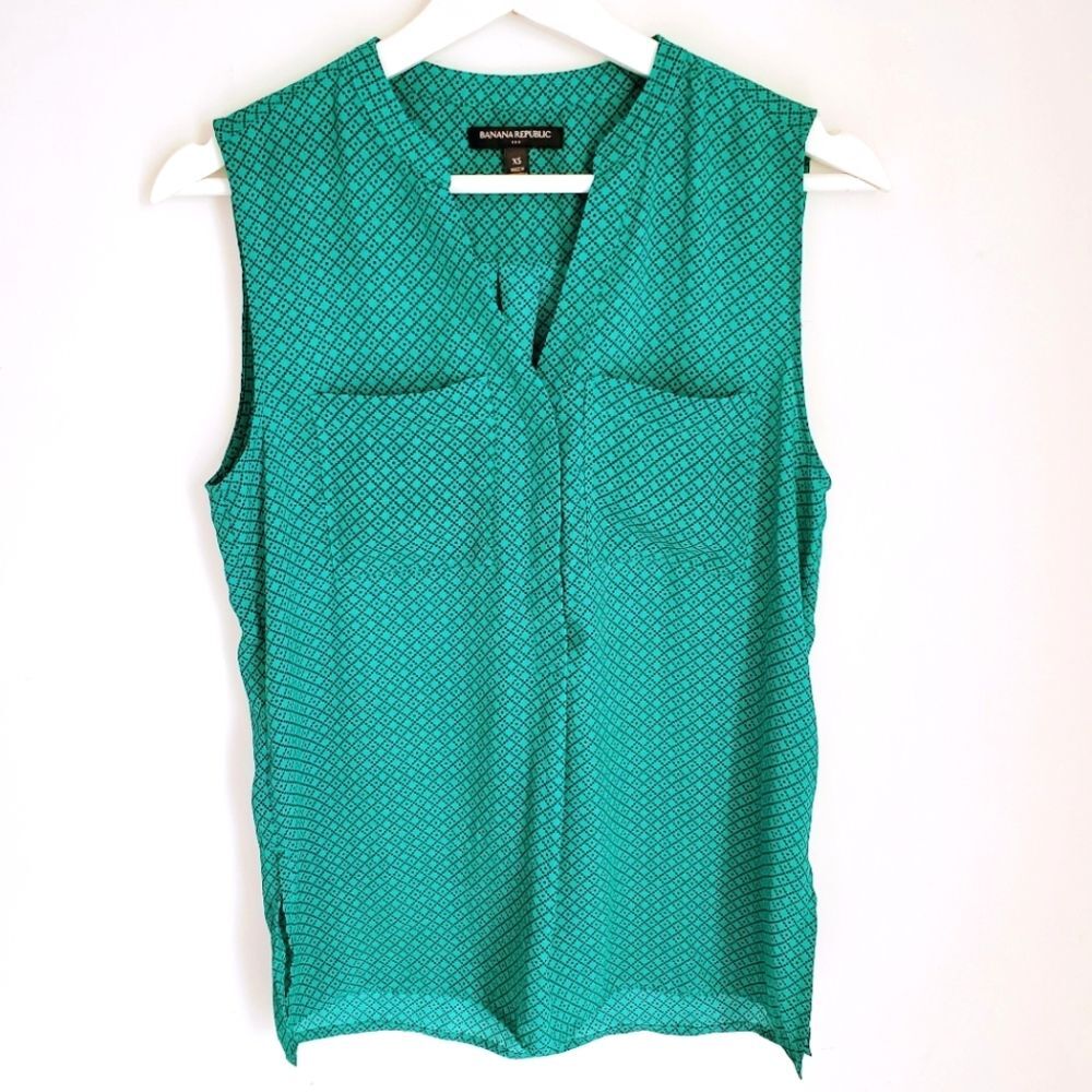 Banana Republic Factory Green Patterned Blouse XS